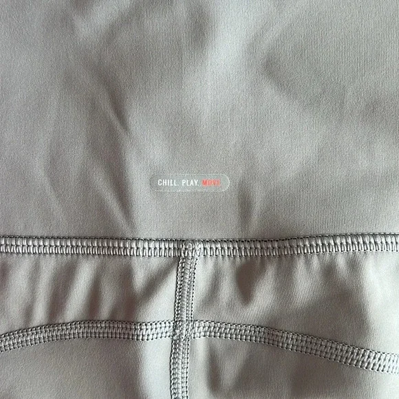 Aerie Chill Play Move 7/8 leggings Gray Size Medium - Picture 5 of 8